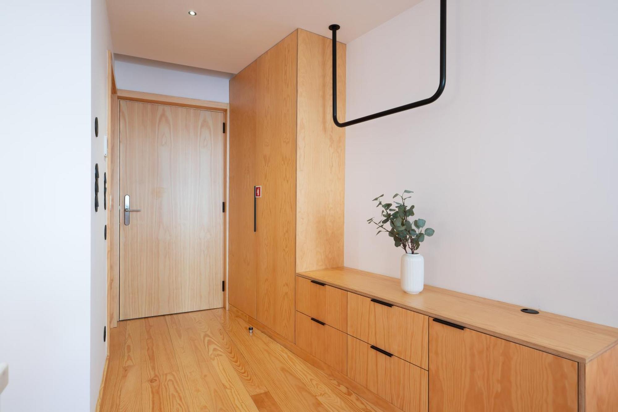 Luxurious Bright Flats - Ace Location * Oporto