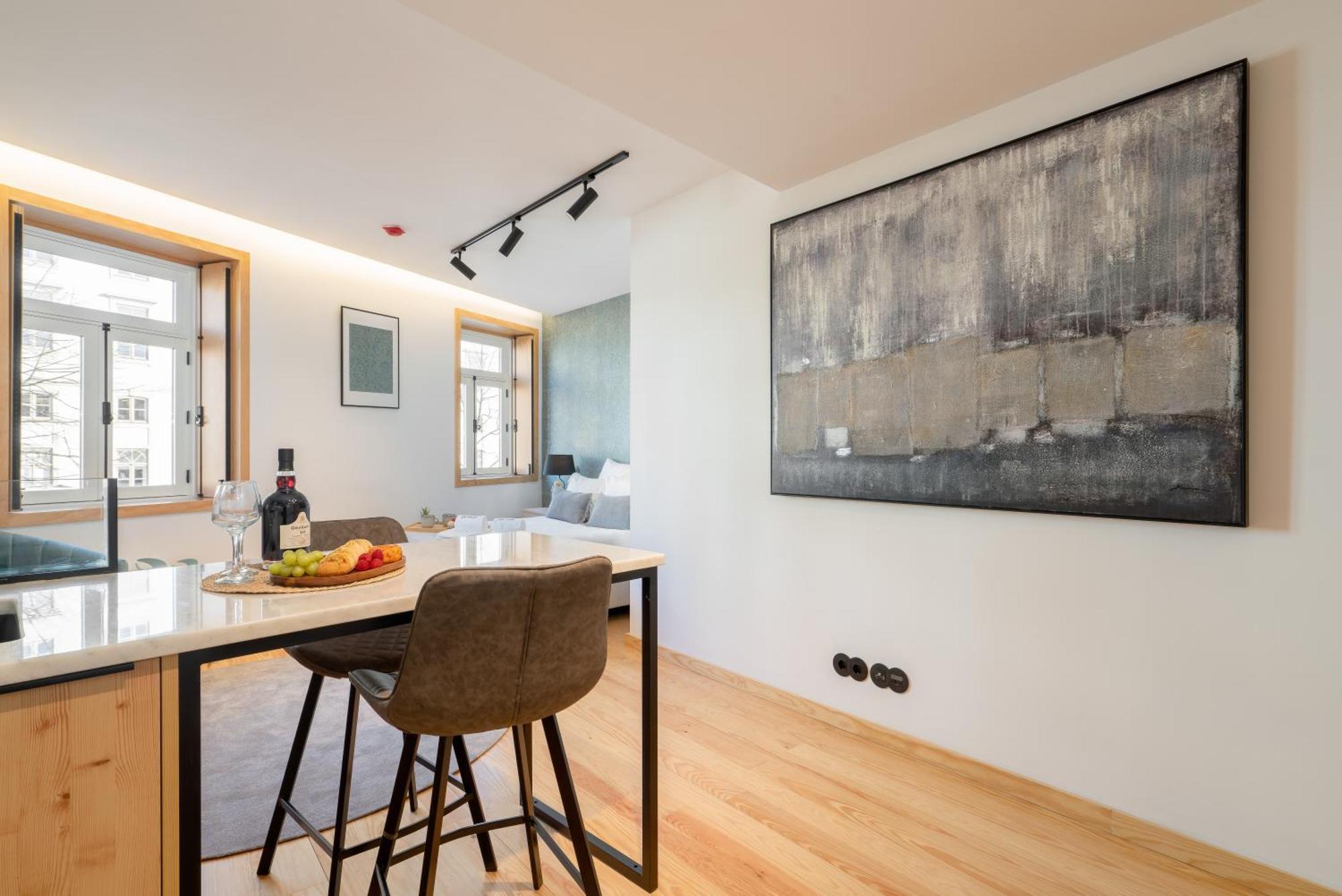 Luxurious Bright Flats - Ace Location Porto